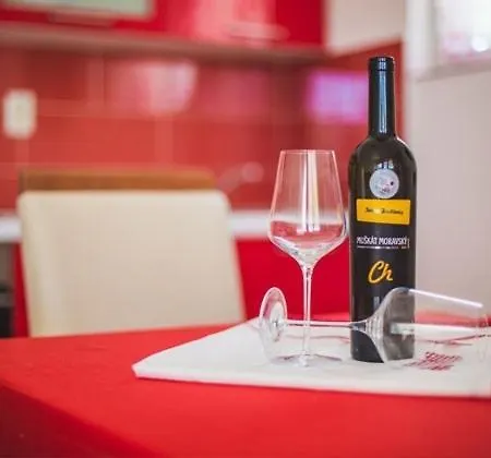 Apartments Lopar דירה *