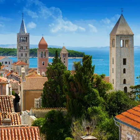 Apartments Lopar לופאר