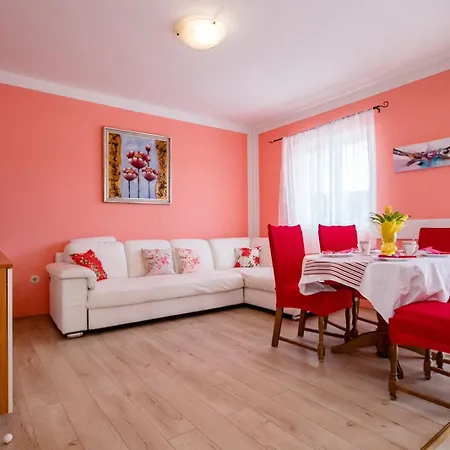 Apartments Lopar דירה לופאר