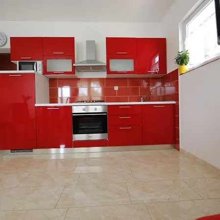 Apartments Lopar לופאר