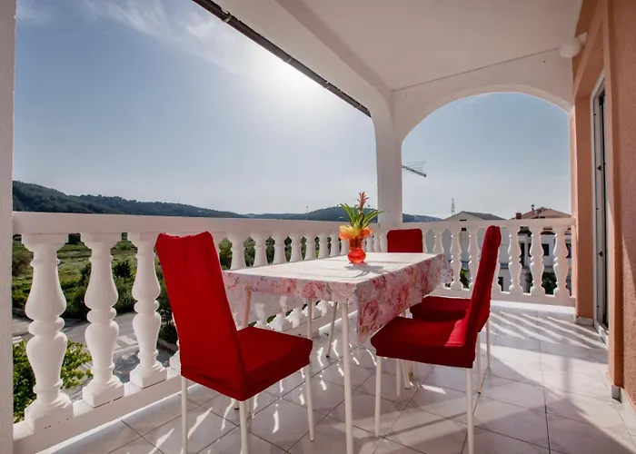 아파트 Apartments Lopar 로파르