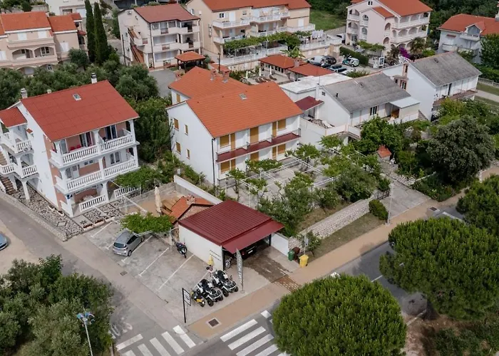 Apartments Lopar * 로파르