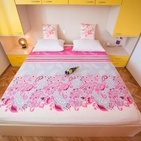 Apartamento Apartments Lopar Lopar