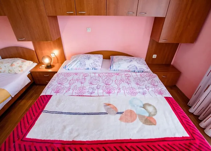 Apartments Lopar Διαμέρισμα *